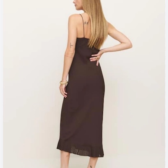 Reformation Sukie Dress in mole. Size 12 - Picture 2 of 9